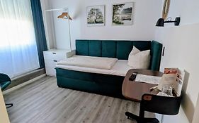 Schaefers Hotel, Self-Check-In, Cafe Und Baecker Am Hotel